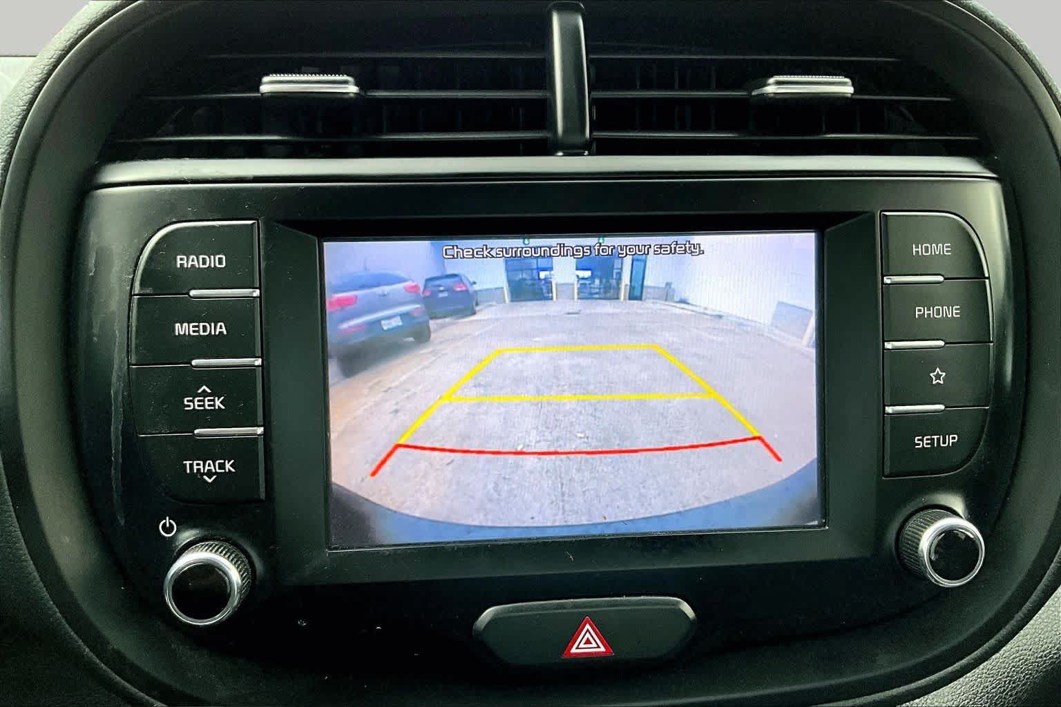 Used 2020 Kia Soul LX FWD image 28