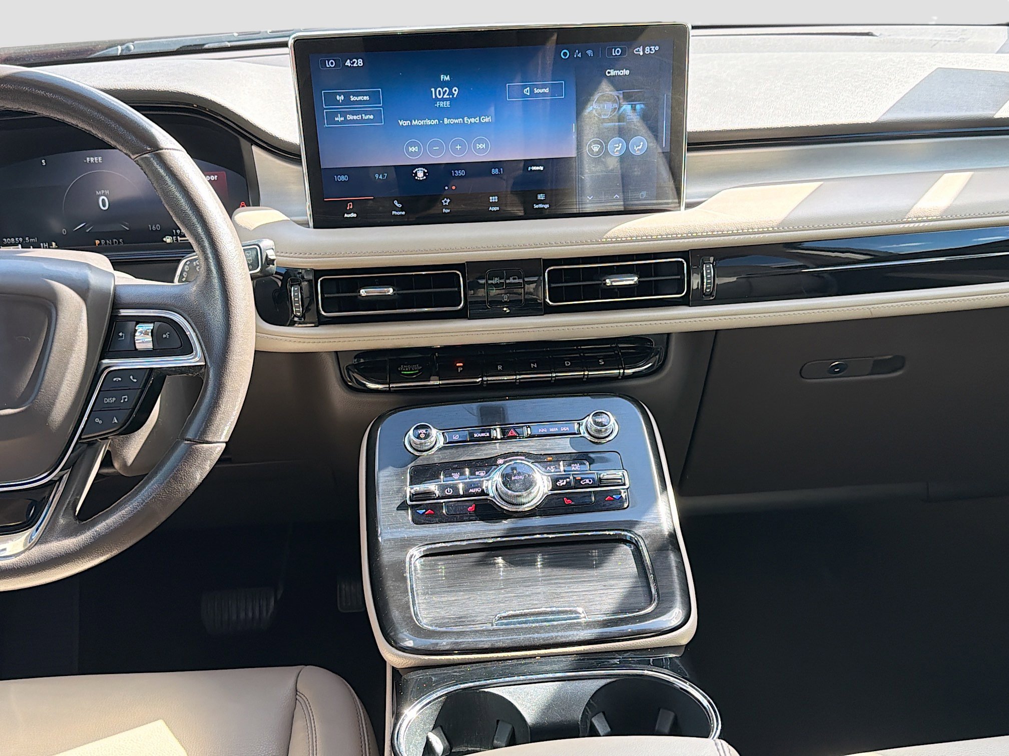 Used 2021 Lincoln Nautilus FWD image 19