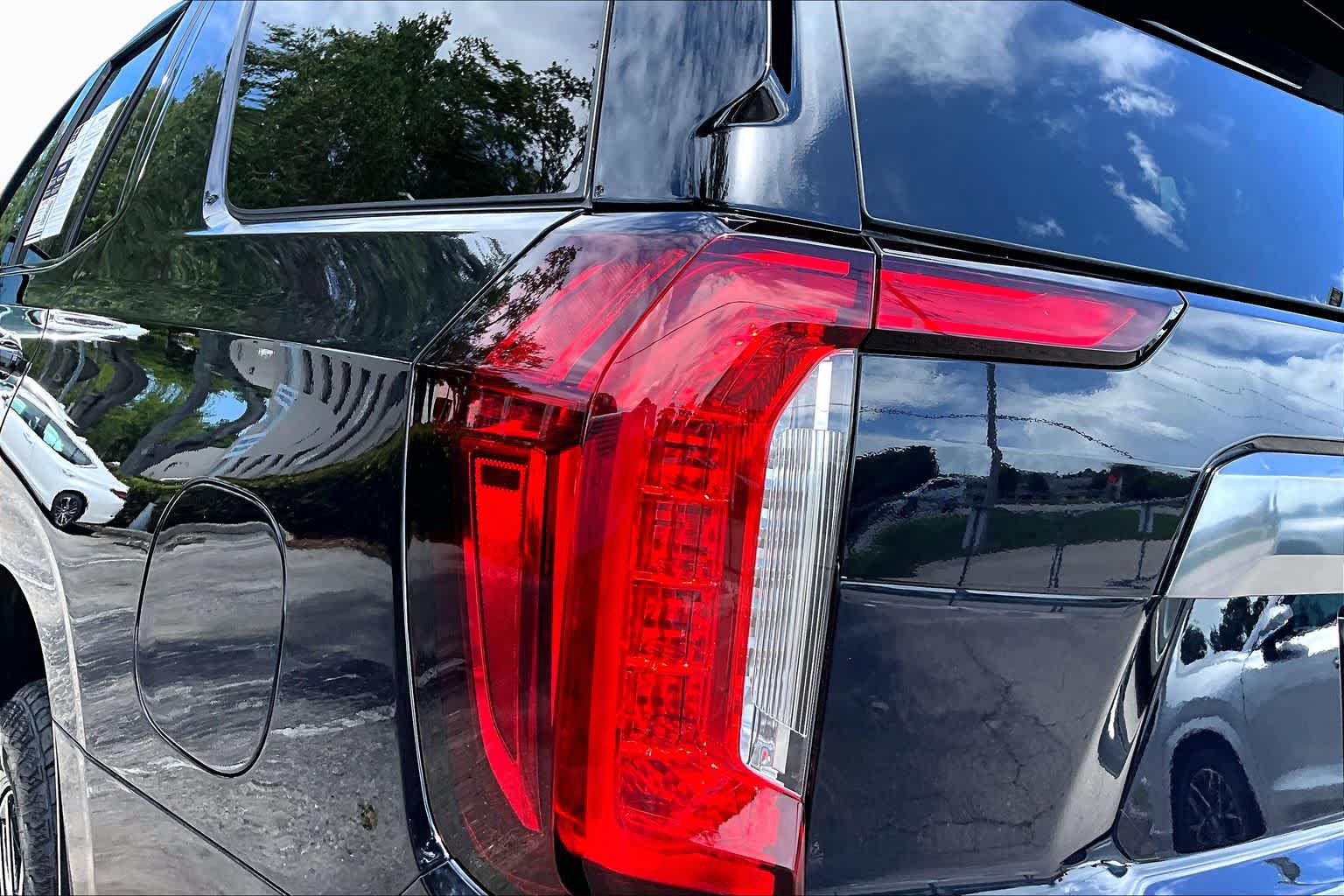 Used 2024 GMC Yukon AT4 w/ Max Trailering Package AWD/4WD image 29