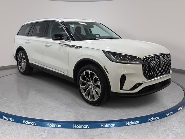 Used 2025 Lincoln Aviator Reserve w/ Illumination Package AWD/4WD image 3