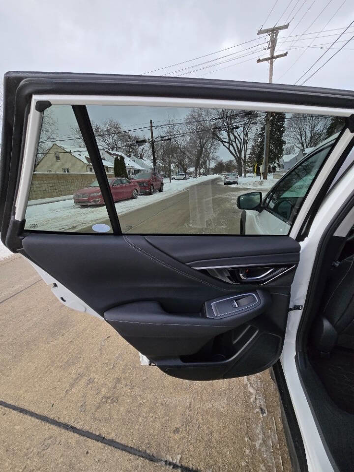 Used 2025 Subaru Outback Limited image 21