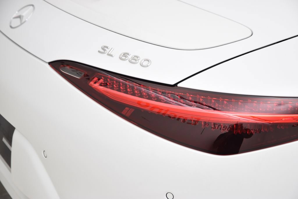 New 2026 Mercedes-Benz Maybach SL 680 image 14
