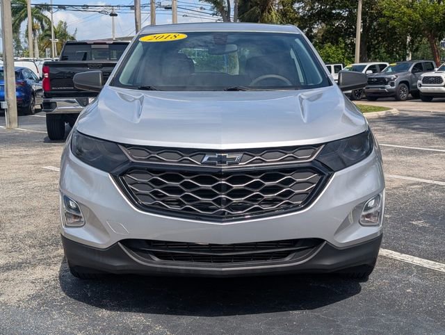 Used 2018 Chevrolet Equinox LS FWD image 2