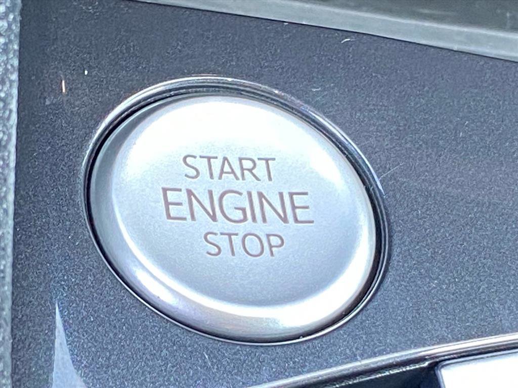 Certified 2022 Volkswagen Tiguan SE AWD/4WD image 18
