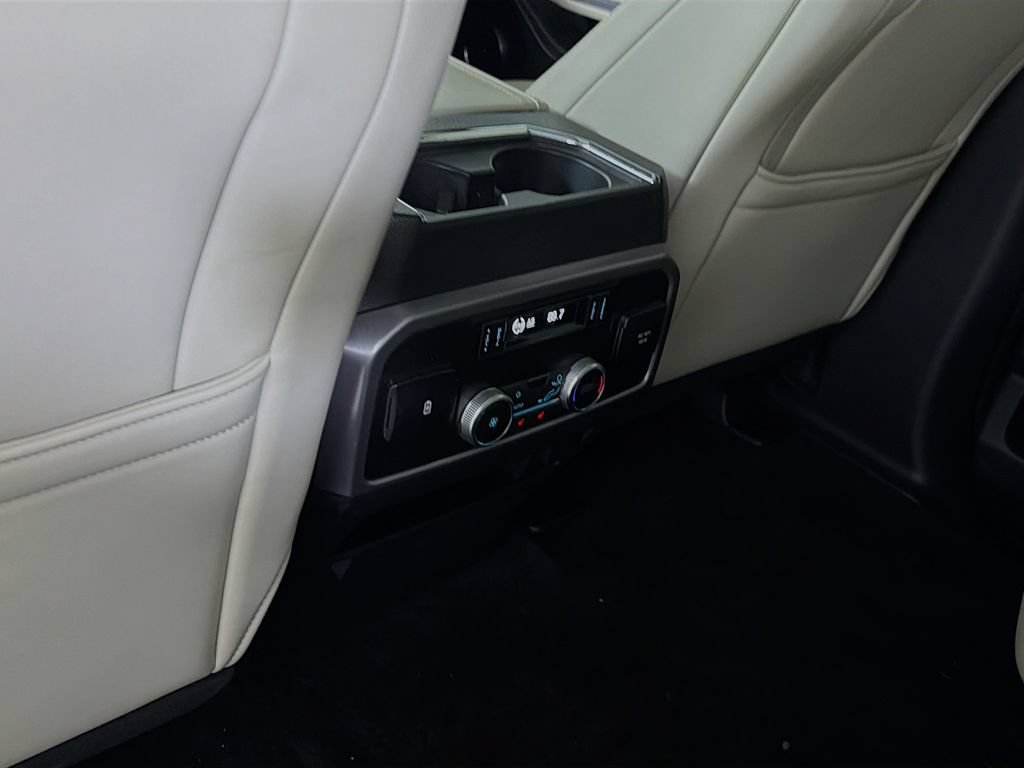 Used 2018 Ford Expedition Platinum RWD image 28
