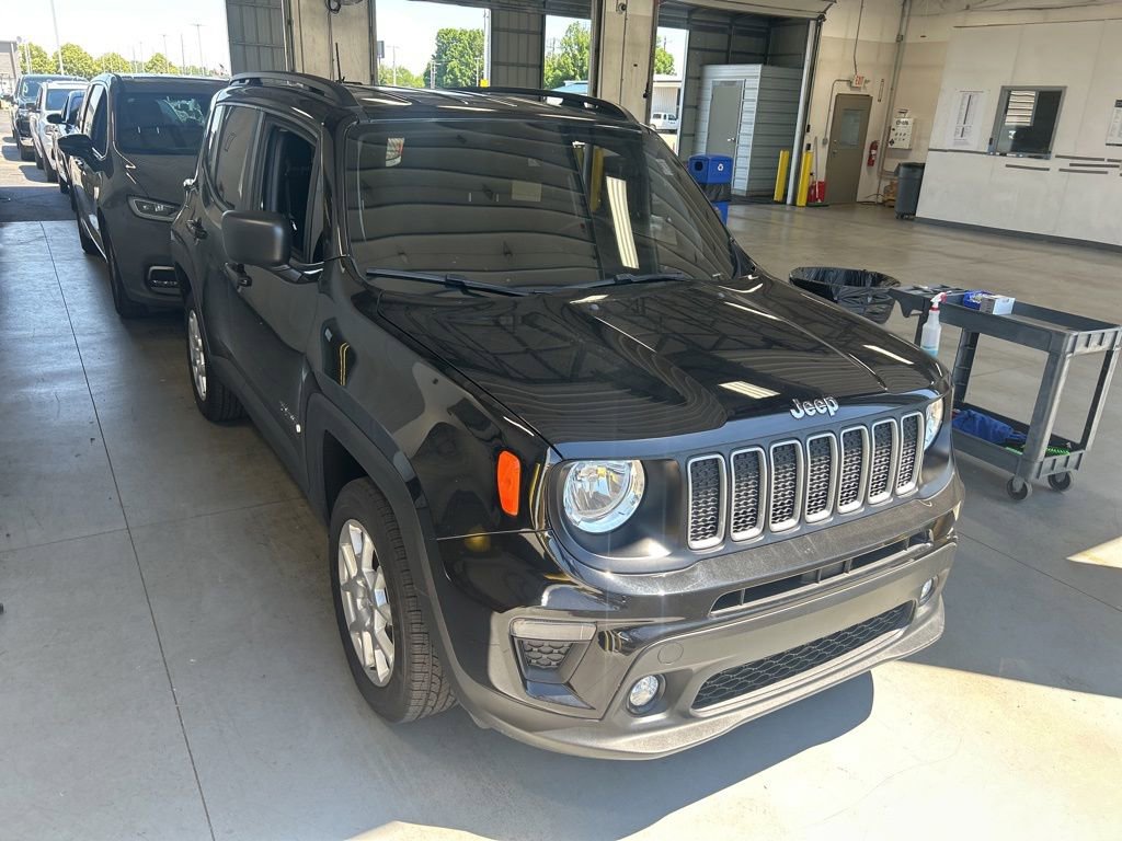 Used 2023 Jeep Renegade Latitude w/ Premium Group
