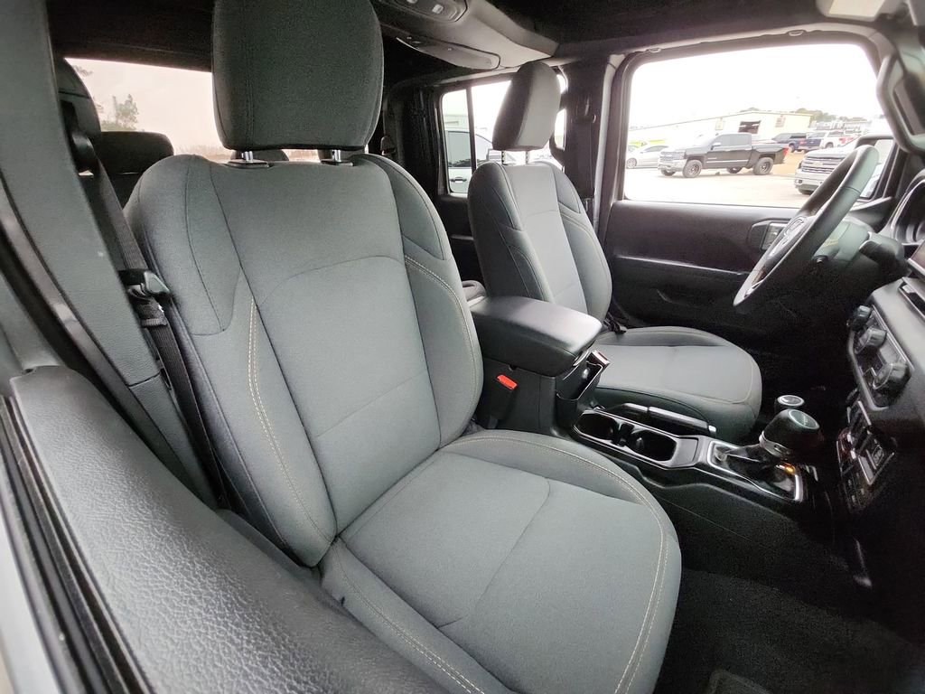 Used 2024 Jeep Gladiator Willys image 31