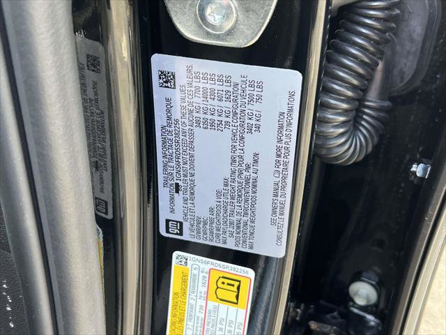 Used 2025 Chevrolet Suburban Premier image 18