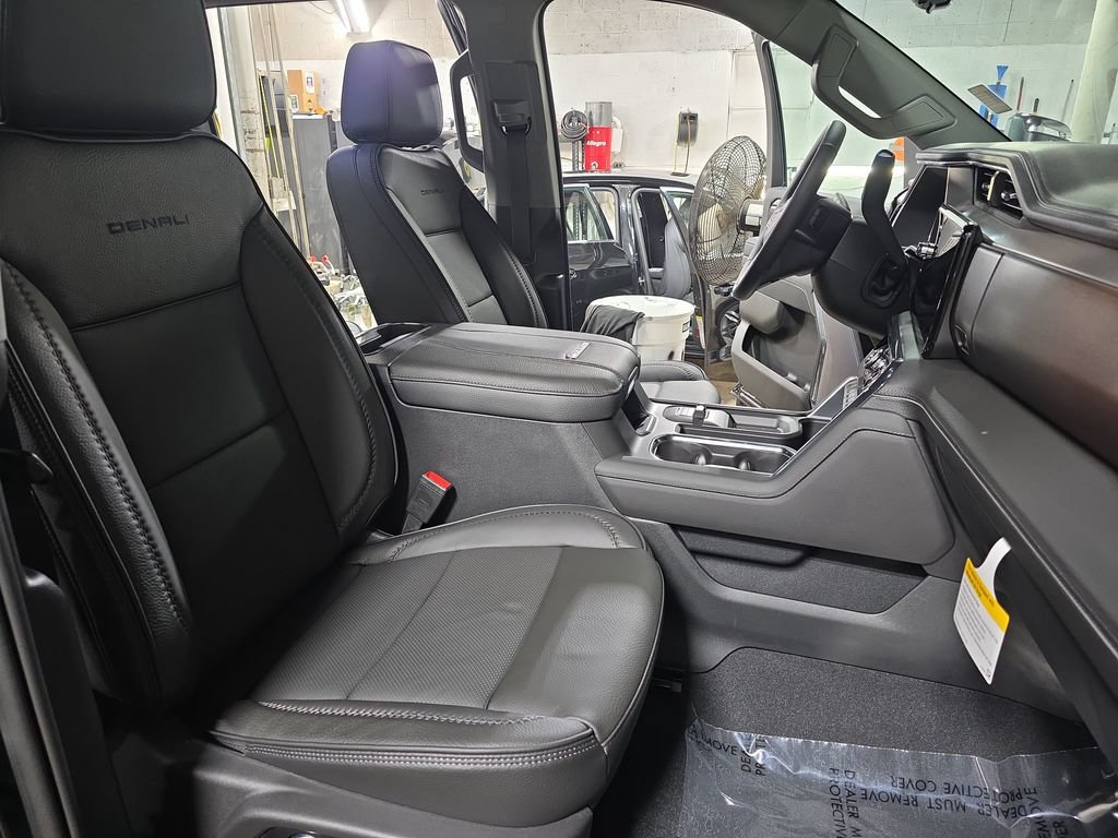 New 2026 GMC Sierra 2500 Denali w/ Denali Reserve Package AWD/4WD image 10