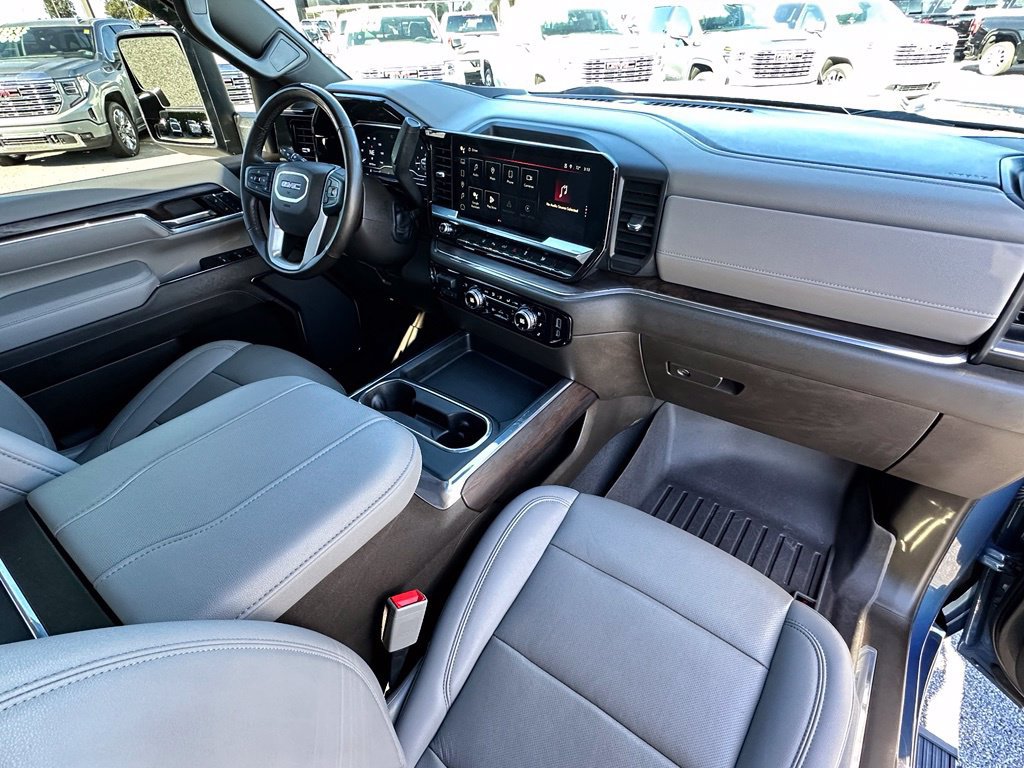 Used 2024 GMC Sierra 2500 SLT w/ SLT Convenience Package AWD/4WD image 13