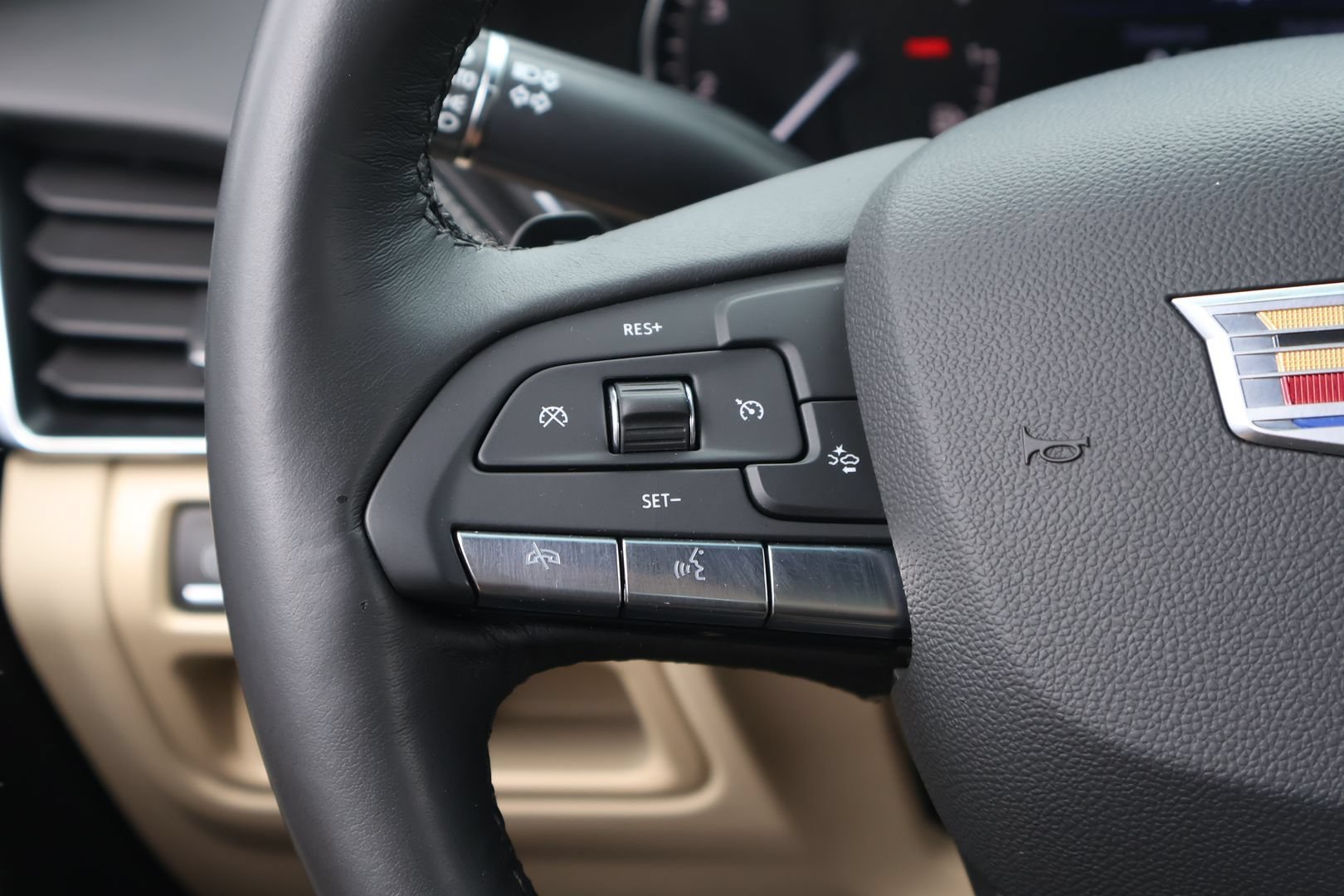 Used 2023 Cadillac CT5 Luxury RWD image 18