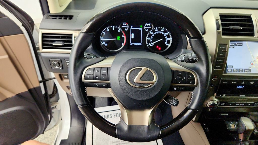 Used 2020 Lexus GX 460 Premium w/ Premium Package AWD/4WD image 14