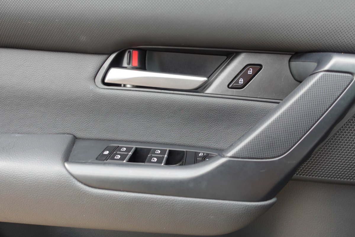 Certified 2025 MAZDA CX-50 AWD 2.5 S w/ Premium Package image 11