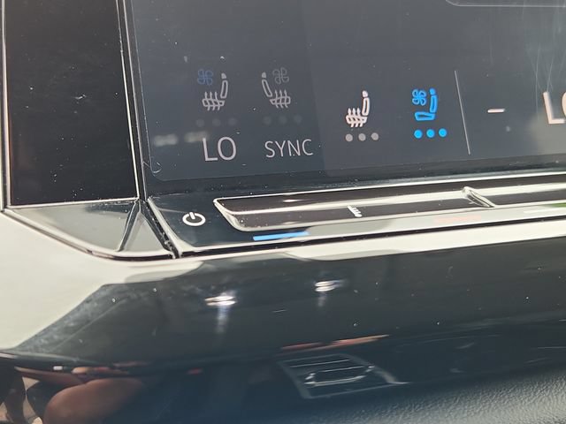 Certified 2025 Volkswagen Atlas SE AWD/4WD image 20