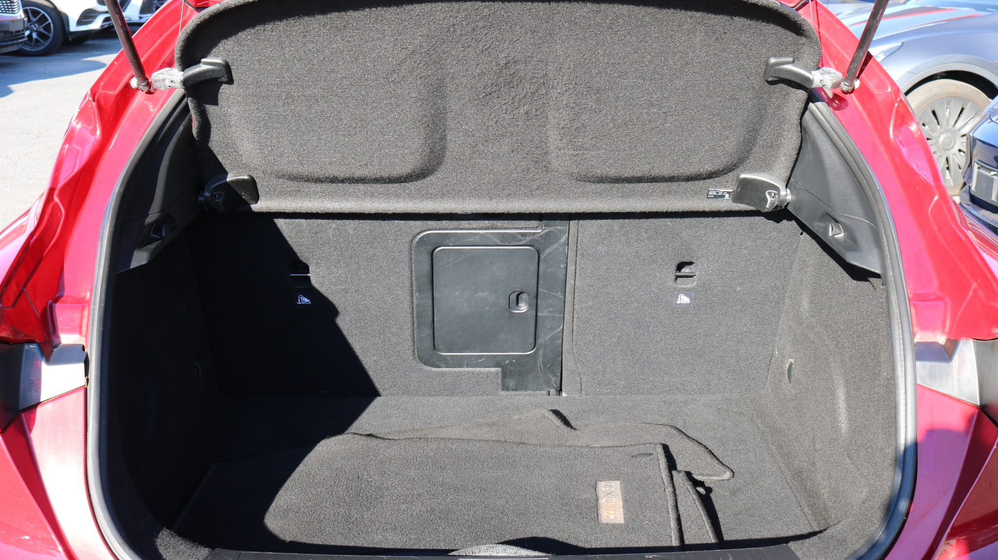 Used 2019 INFINITI QX30 image 24