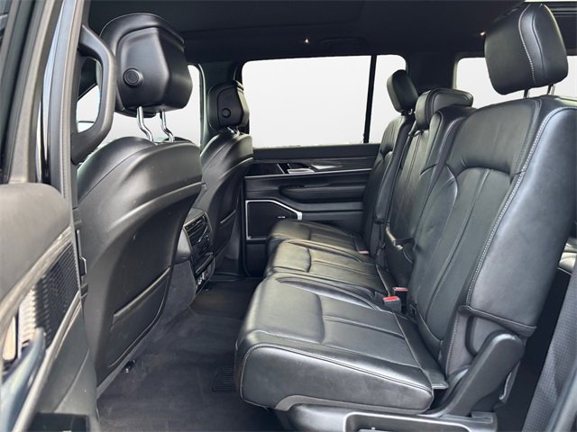 Used 2022 Jeep Wagoneer Series II w/ Premium Group I image 13