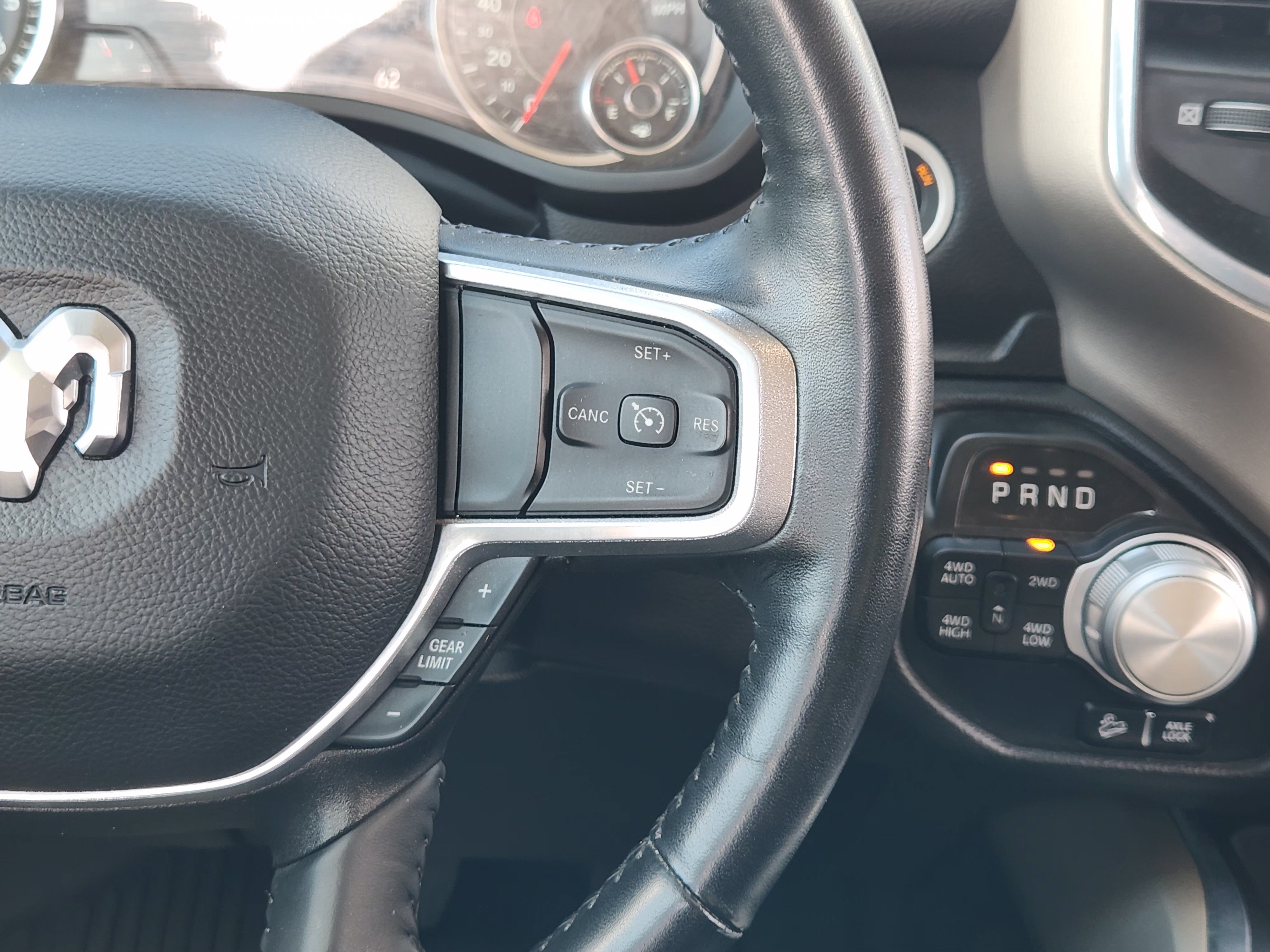 Used 2022 RAM 1500 Laramie AWD/4WD image 29
