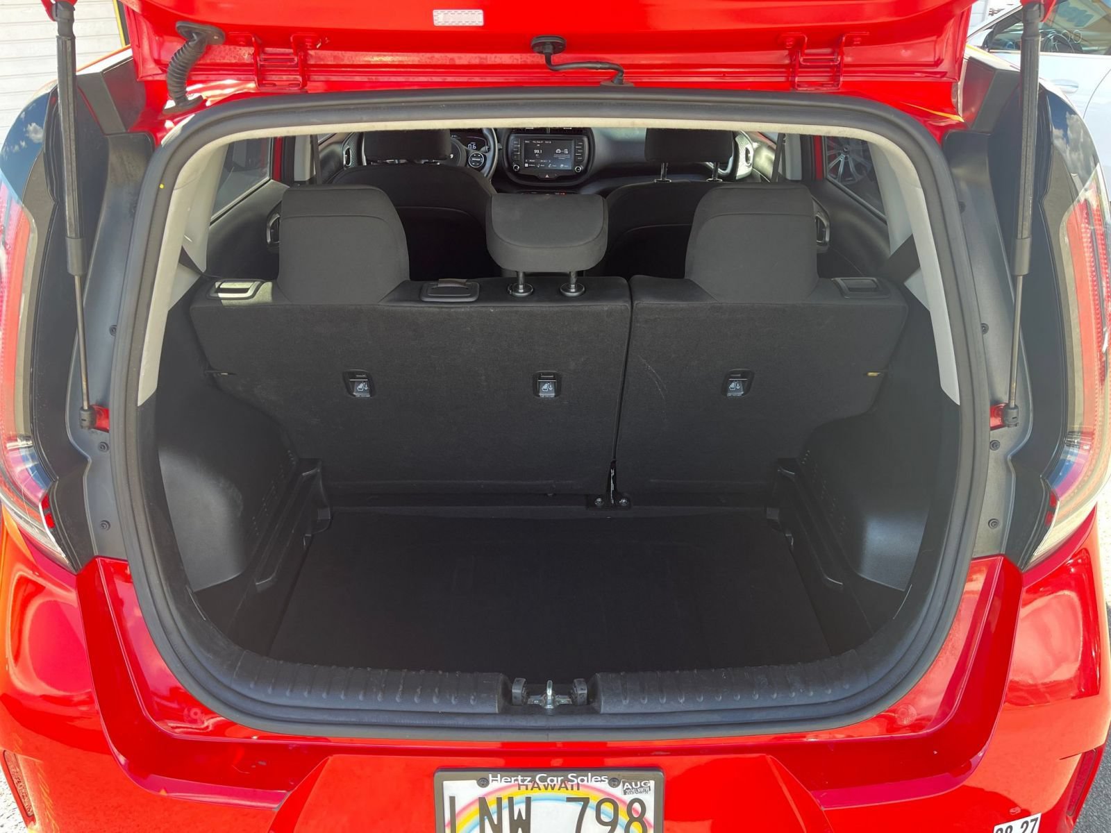 Used 2025 Kia Soul LX w/ LX Technology Package FWD image 28