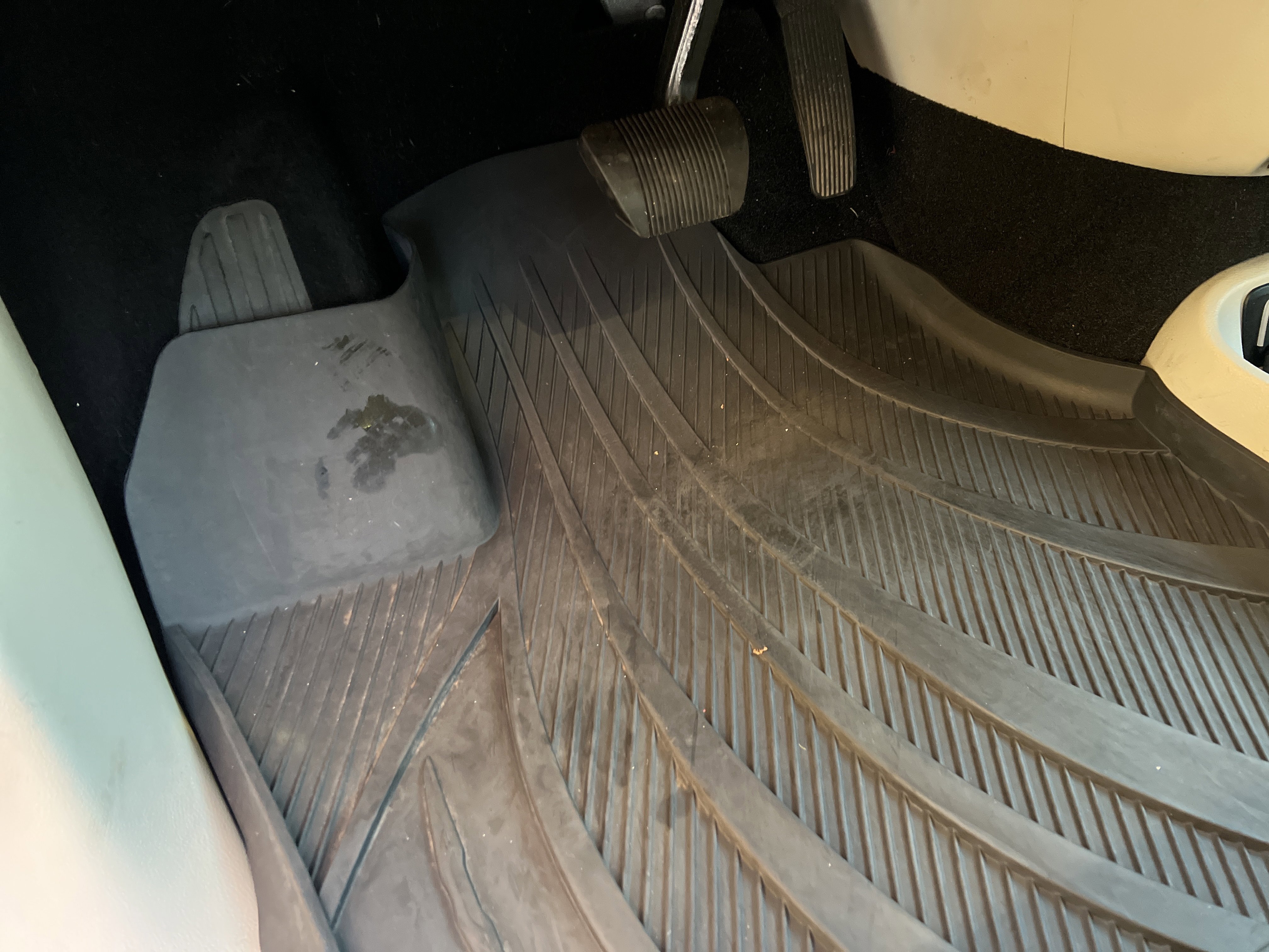 Used 2020 Chrysler Pacifica Touring-L Plus image 17