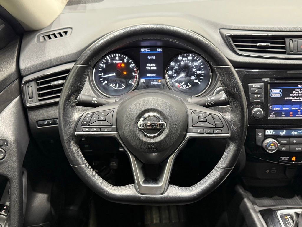Used 2019 Nissan Rogue SV image 48