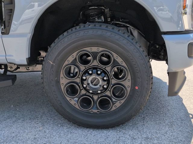 New 2026 Ford F250 Lariat w/ Black Appearance Package AWD/4WD image 10
