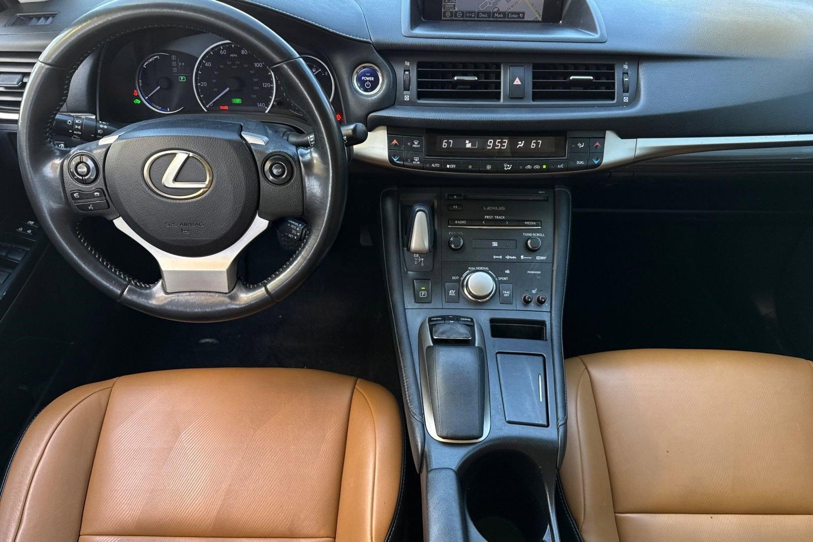 Used 2014 Lexus CT 200h FWD image 27