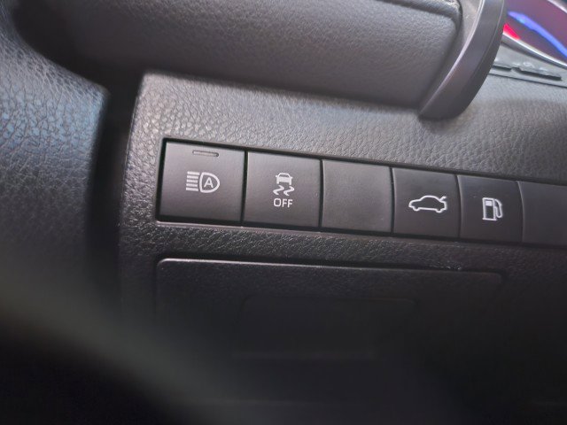 Used 2018 Toyota Camry XSE image 27