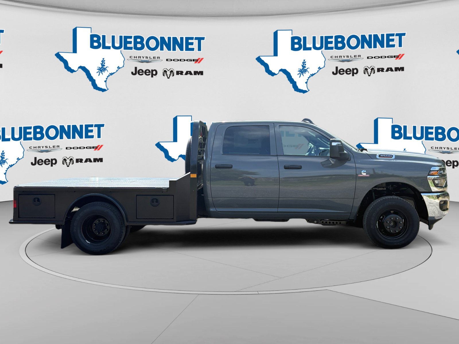 New 2026 RAM 3500 Tradesman w/ Chrome Appearance Group A AWD/4WD image 4