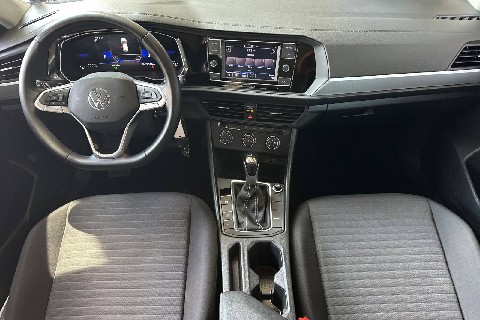 Used 2024 Volkswagen Jetta S FWD image 13