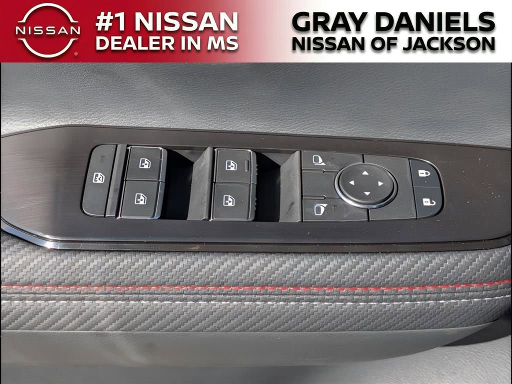 New 2026 Nissan Kicks SR w/ Cold Weather Package image 13