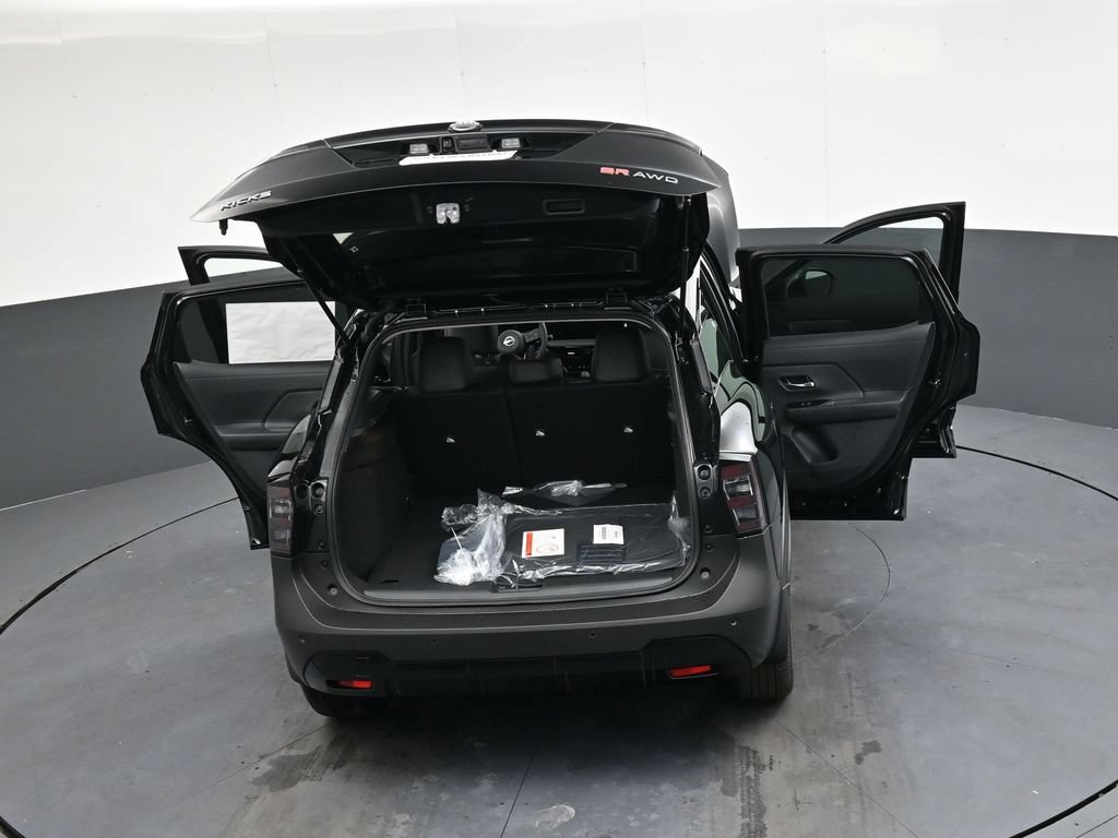 New 2026 Nissan Kicks SR w/ Cold Weather Package AWD/4WD image 46