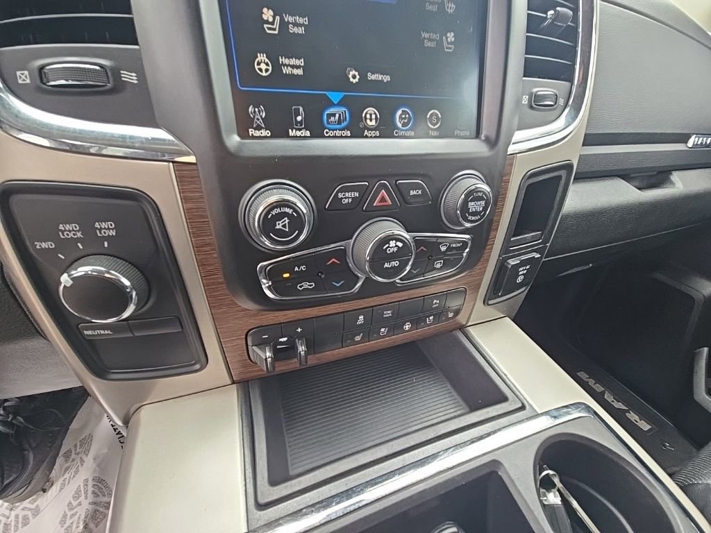 Used 2015 RAM 2500 Laramie w/ Convenience Group image 23