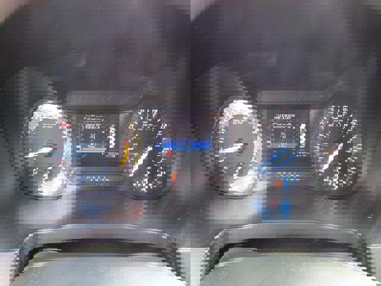 Used 2018 Ford Explorer XLT image 15