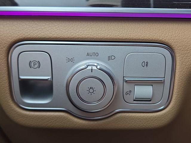 New 2026 Mercedes-Benz GLS 450 4MATIC image 21