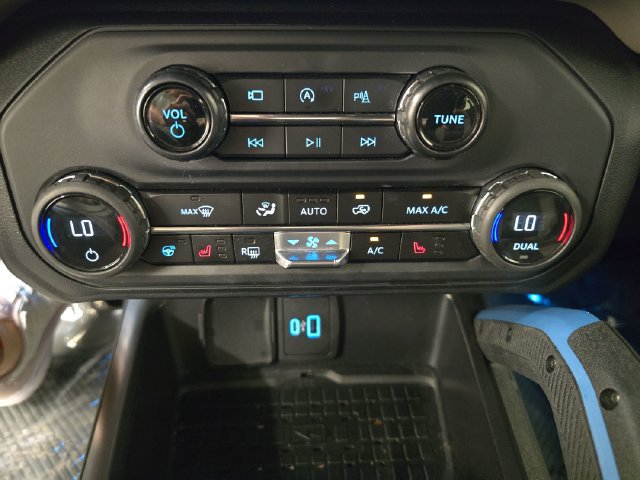 Certified 2024 Ford Bronco Wildtrak AWD/4WD image 28
