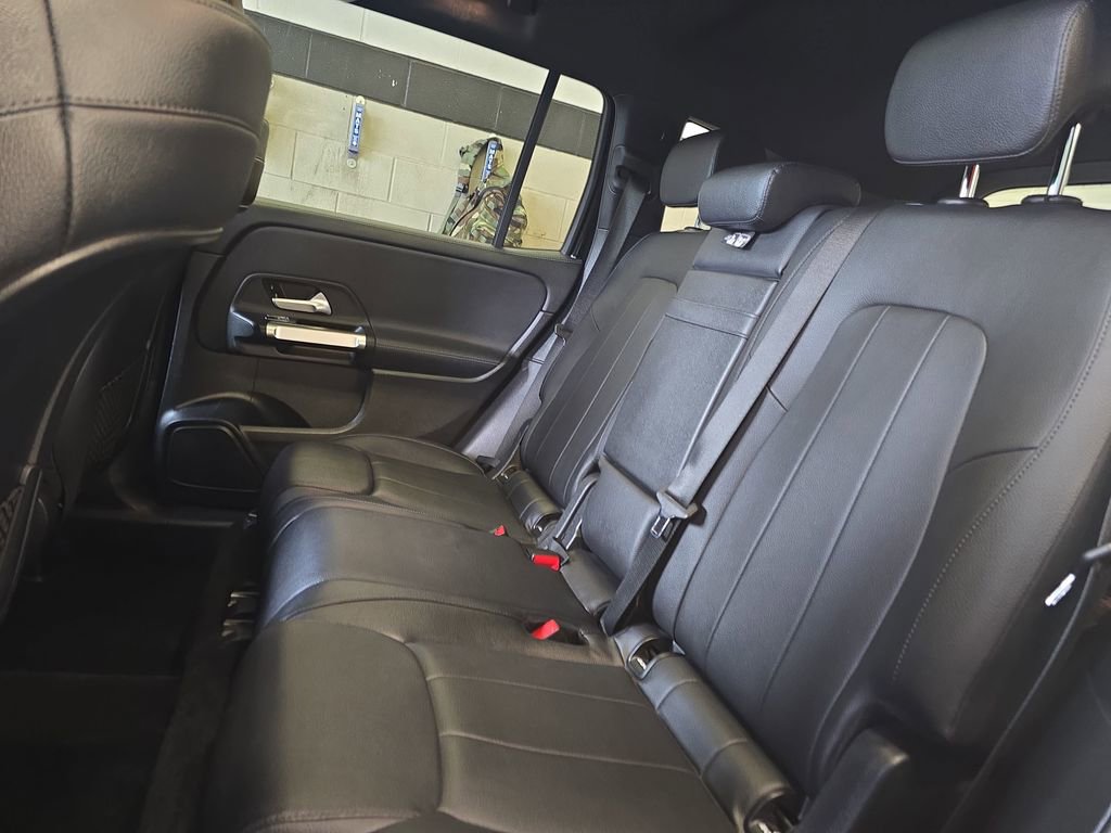 Certified 2021 Mercedes-Benz GLB 250 4MATIC image 16