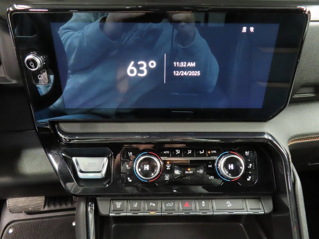 Used 2024 GMC Sierra 2500 AT4 w/ AT4 Premium Plus Package image 13