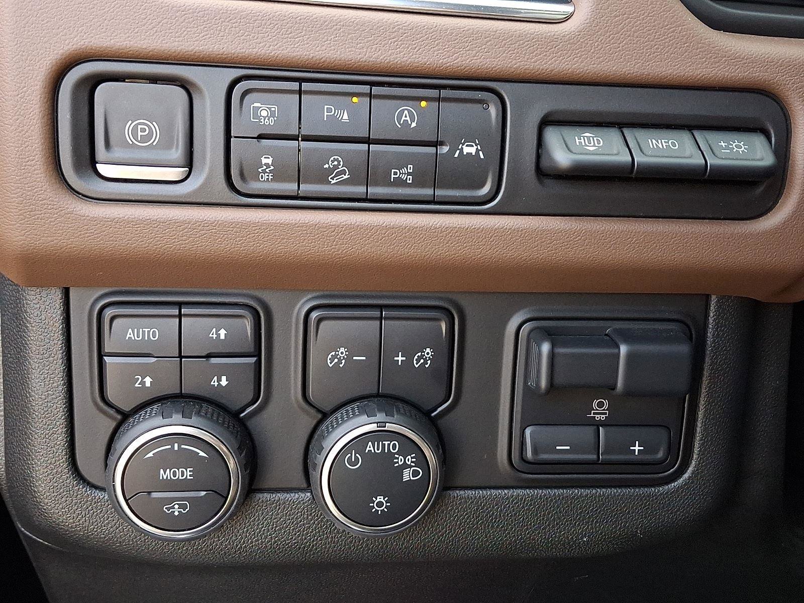 Used 2024 Chevrolet Suburban High Country w/ Advanced Technology Package AWD/4WD image 26