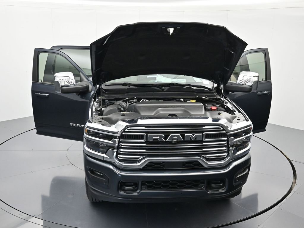 New 2026 RAM 3500 Laramie AWD/4WD image 46