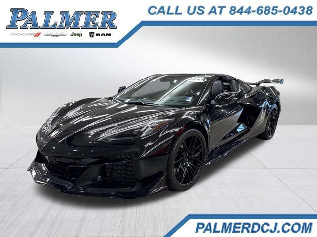 Used 2024 Chevrolet Corvette Z06 RWD image 1