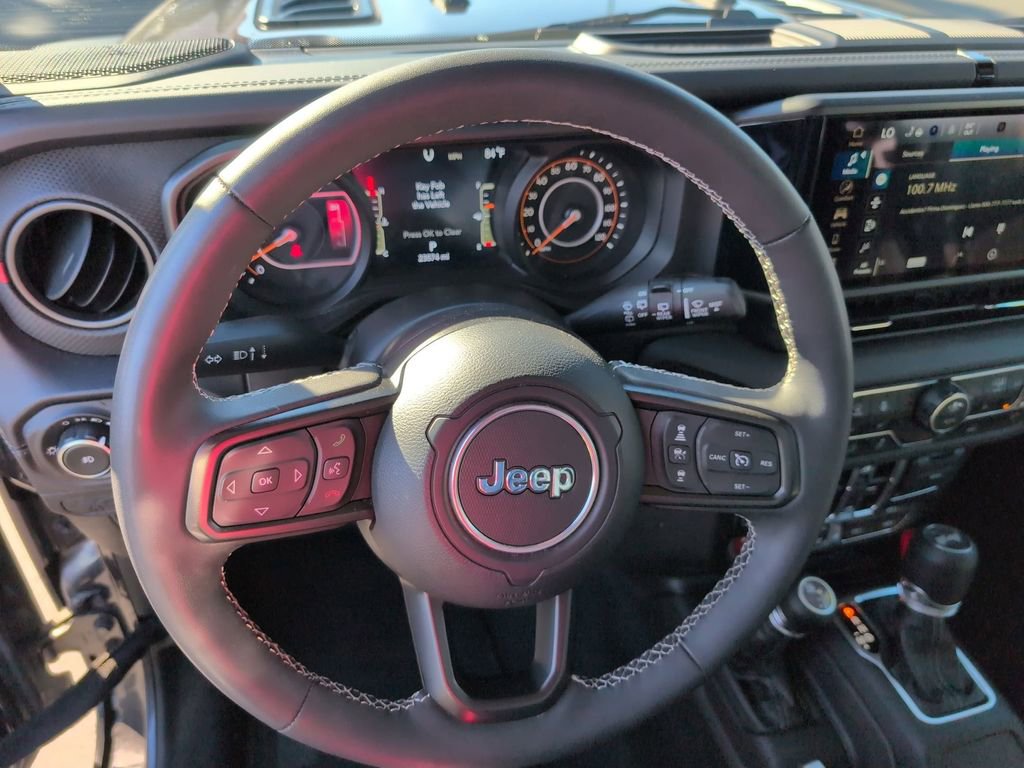 Used 2025 Jeep Wrangler Unlimited Rubicon w/ Convenience Group image 23