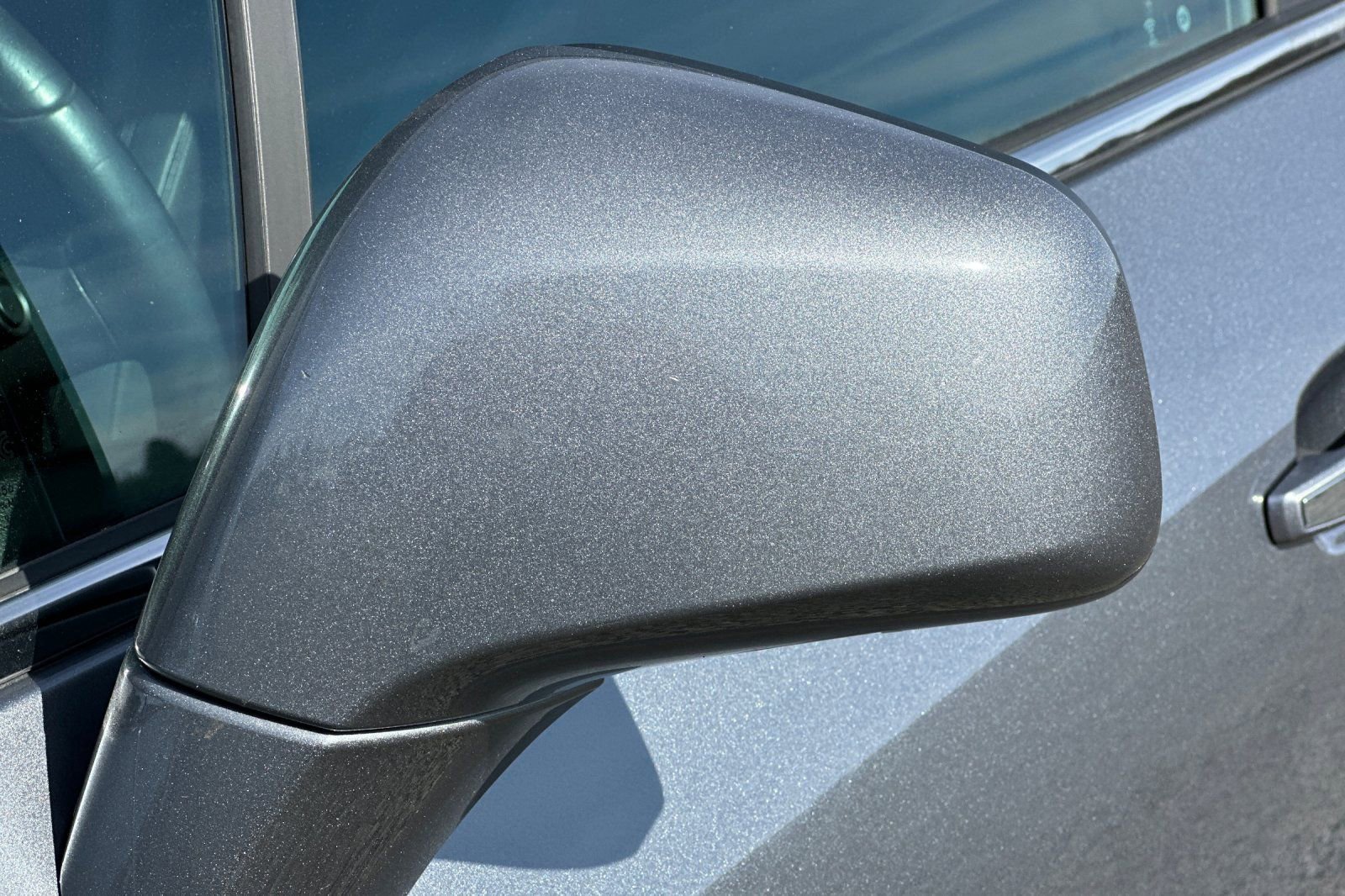 Used 2020 Buick Encore Preferred image 46