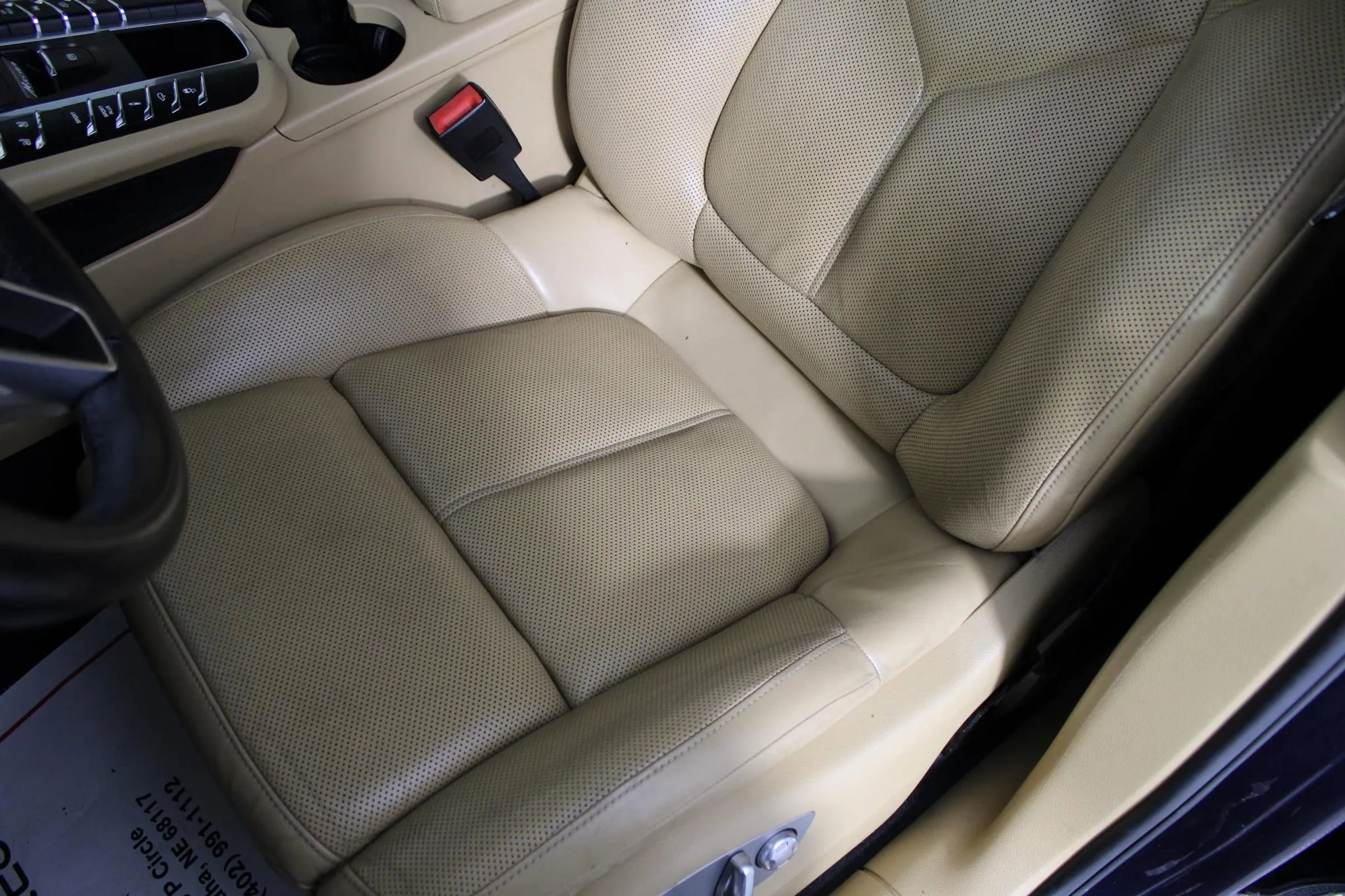 Used 2018 Porsche Macan Sport Edition image 36