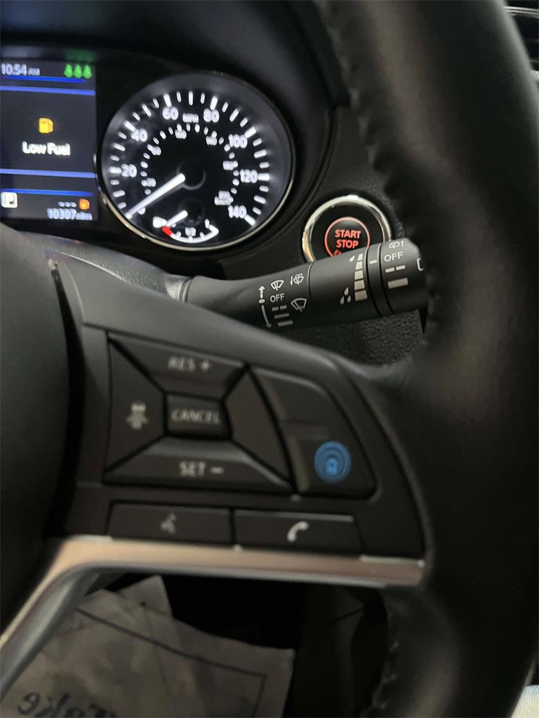 Used 2022 Nissan Rogue Sport SV w/ Technology Package image 22