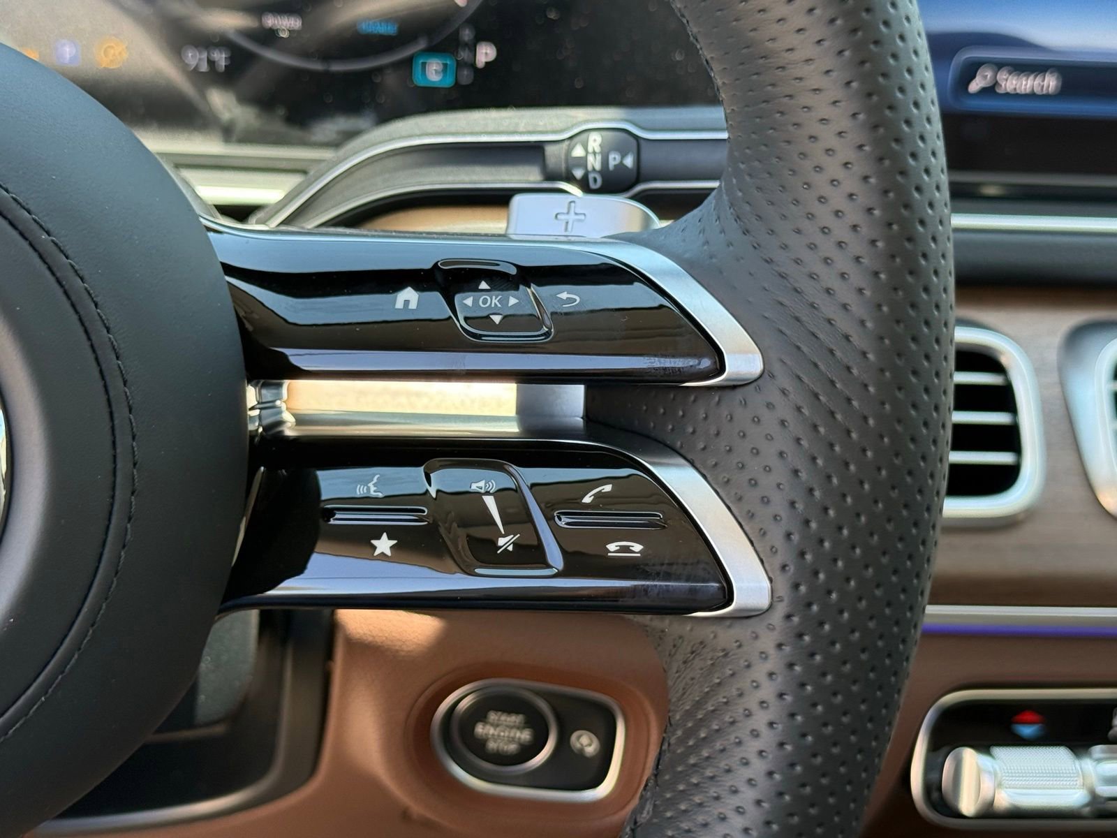 New 2026 Mercedes-Benz GLS 450 4MATIC image 23