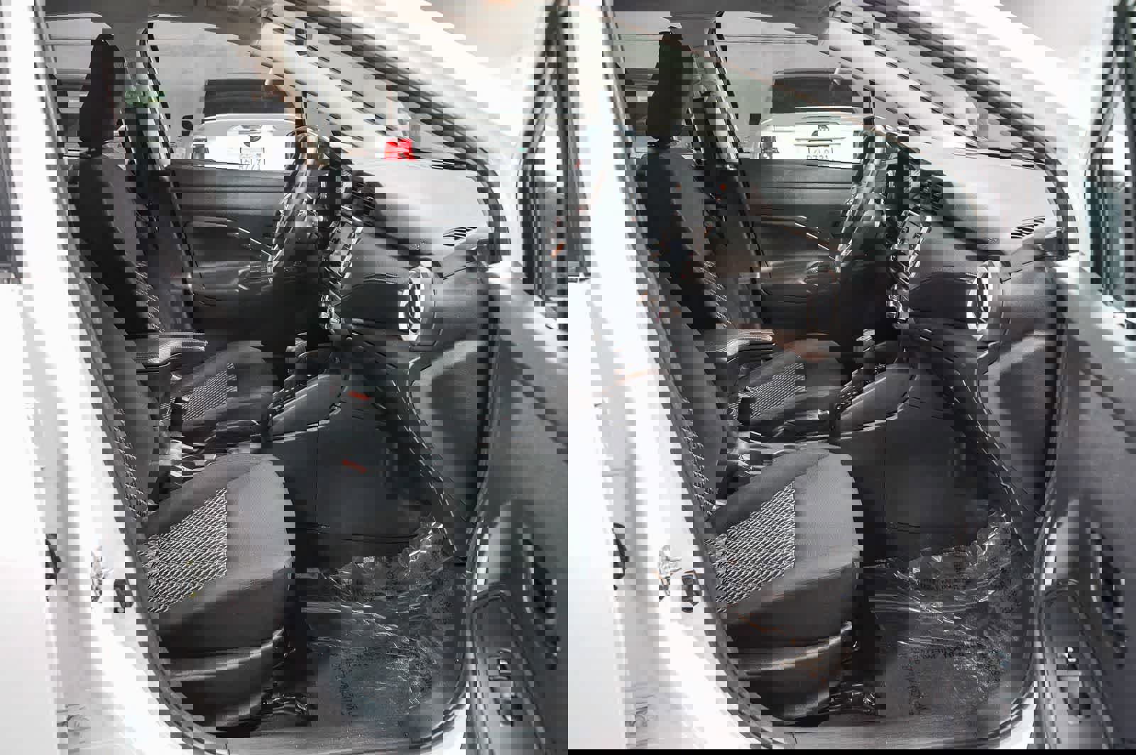 Used 2021 Nissan Versa S image 15