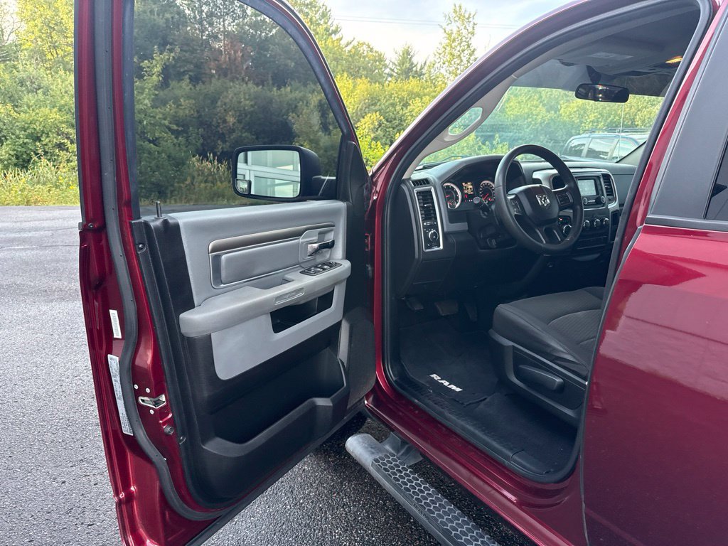 Used 2020 RAM 1500 Warlock RWD image 10