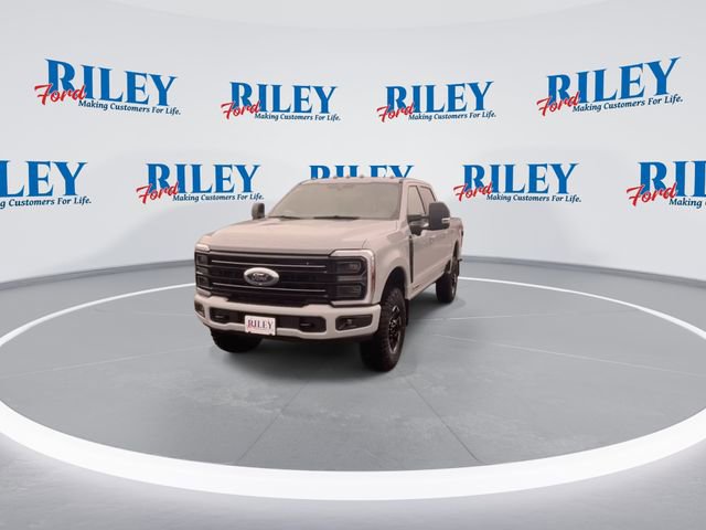 New 2026 Ford F250 Platinum w/ Tremor Off-Road Package image 3