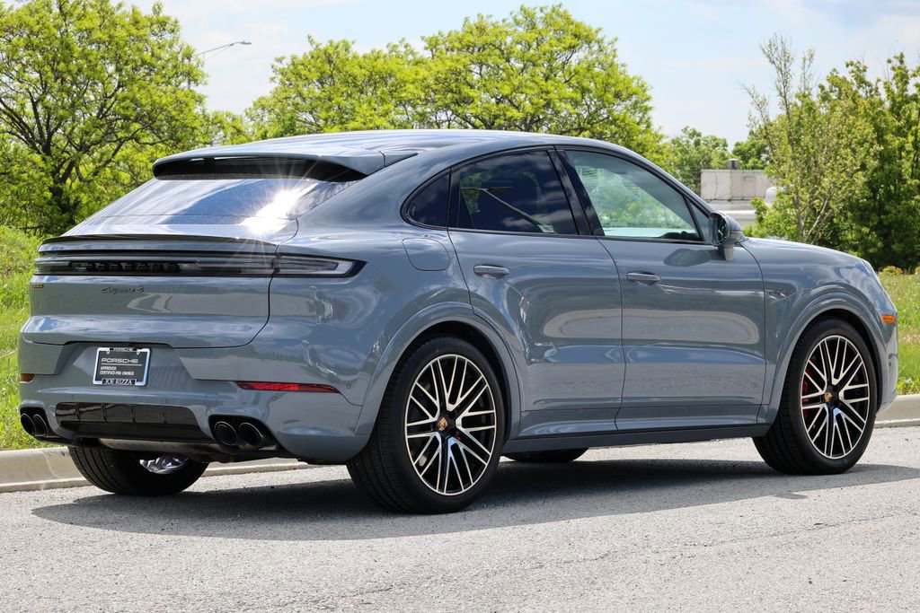 Certified 2025 Porsche Cayenne S AWD/4WD image 13