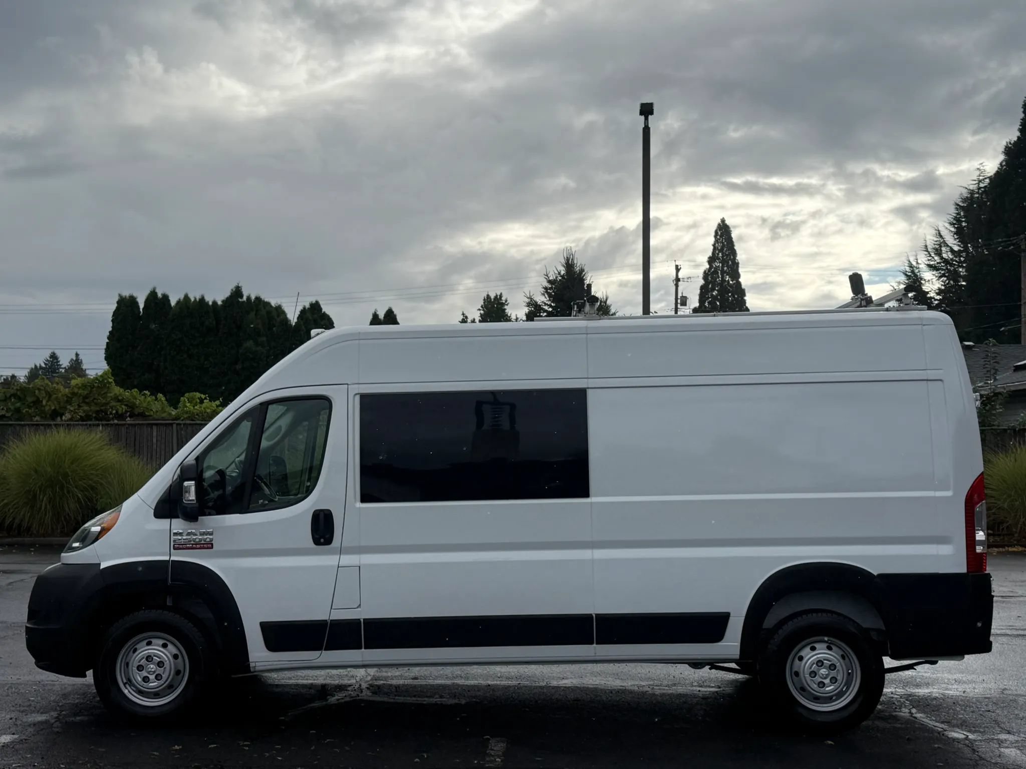 Used 2021 RAM ProMaster 2500 FWD image 2